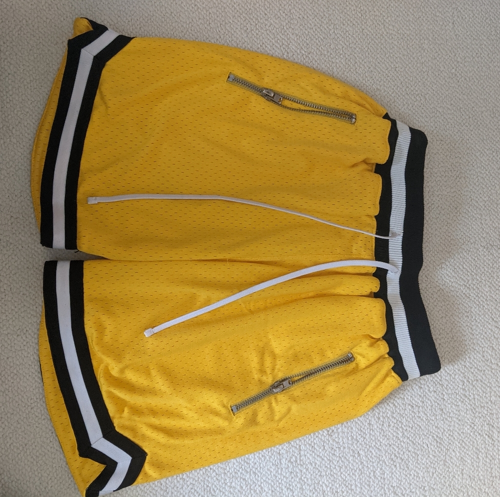 Mnml basketball shorts